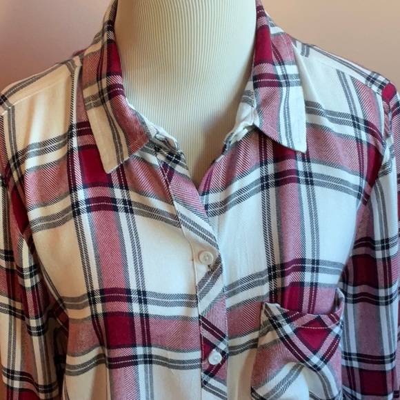 BeachLunchLounge Flannel Plaid Top - Picture 2 of 7